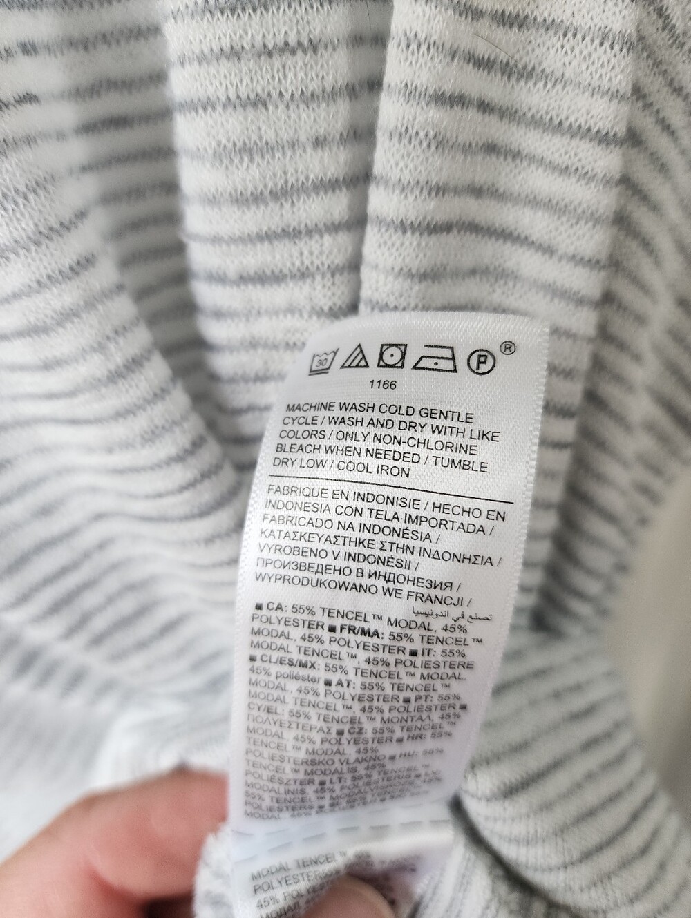 Athleta Breezy Tank Top Grey Striped Sleeveless Crew Neck Size Small - Picture 6 of 12